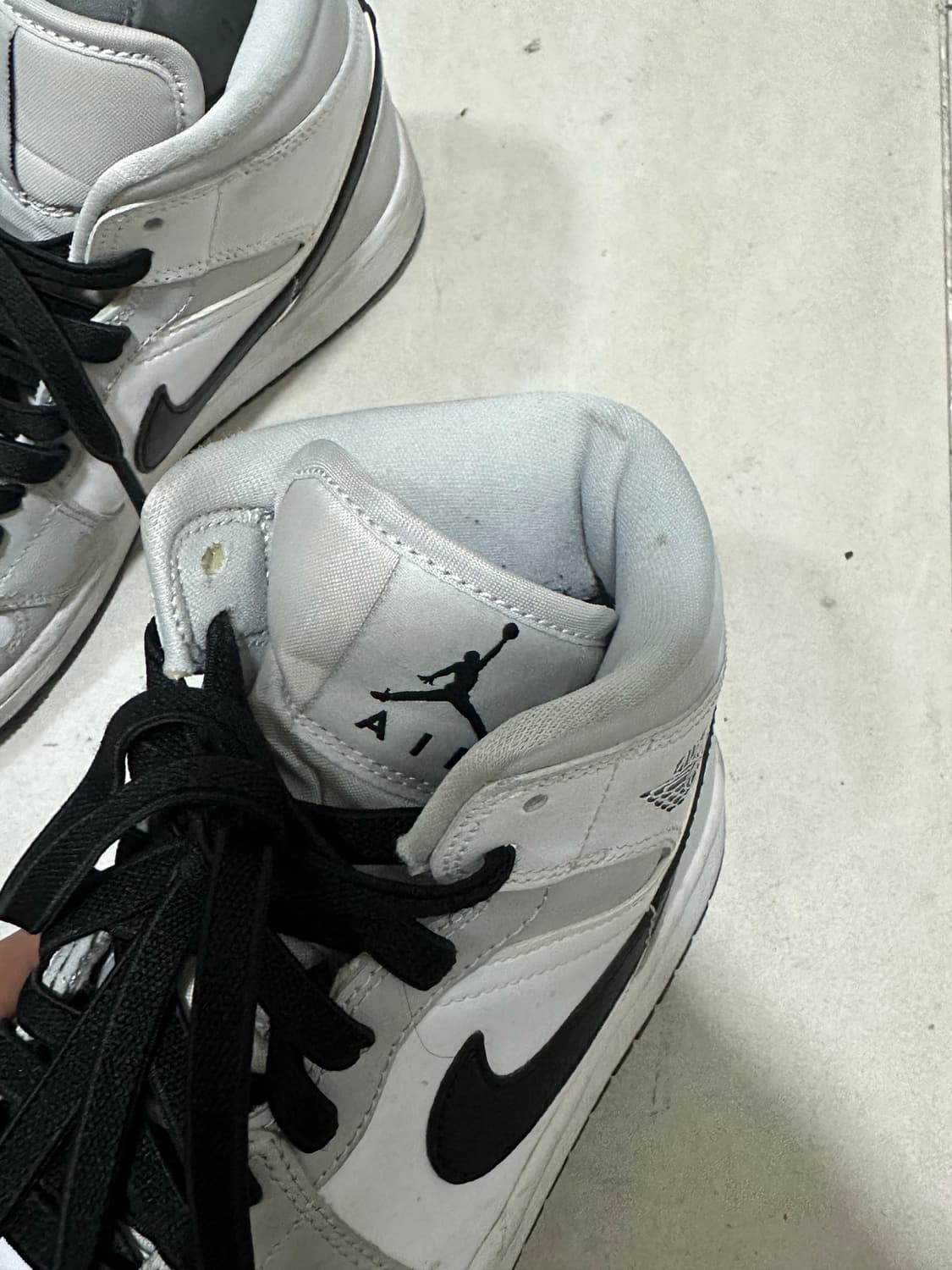 조던1 미드 그레이 포그 w235사이즈 상품이미지3