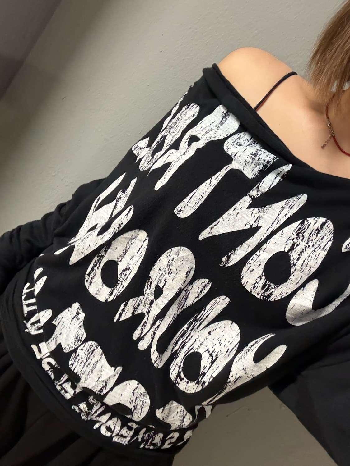 draped detail lettering long sleeve 상품이미지1