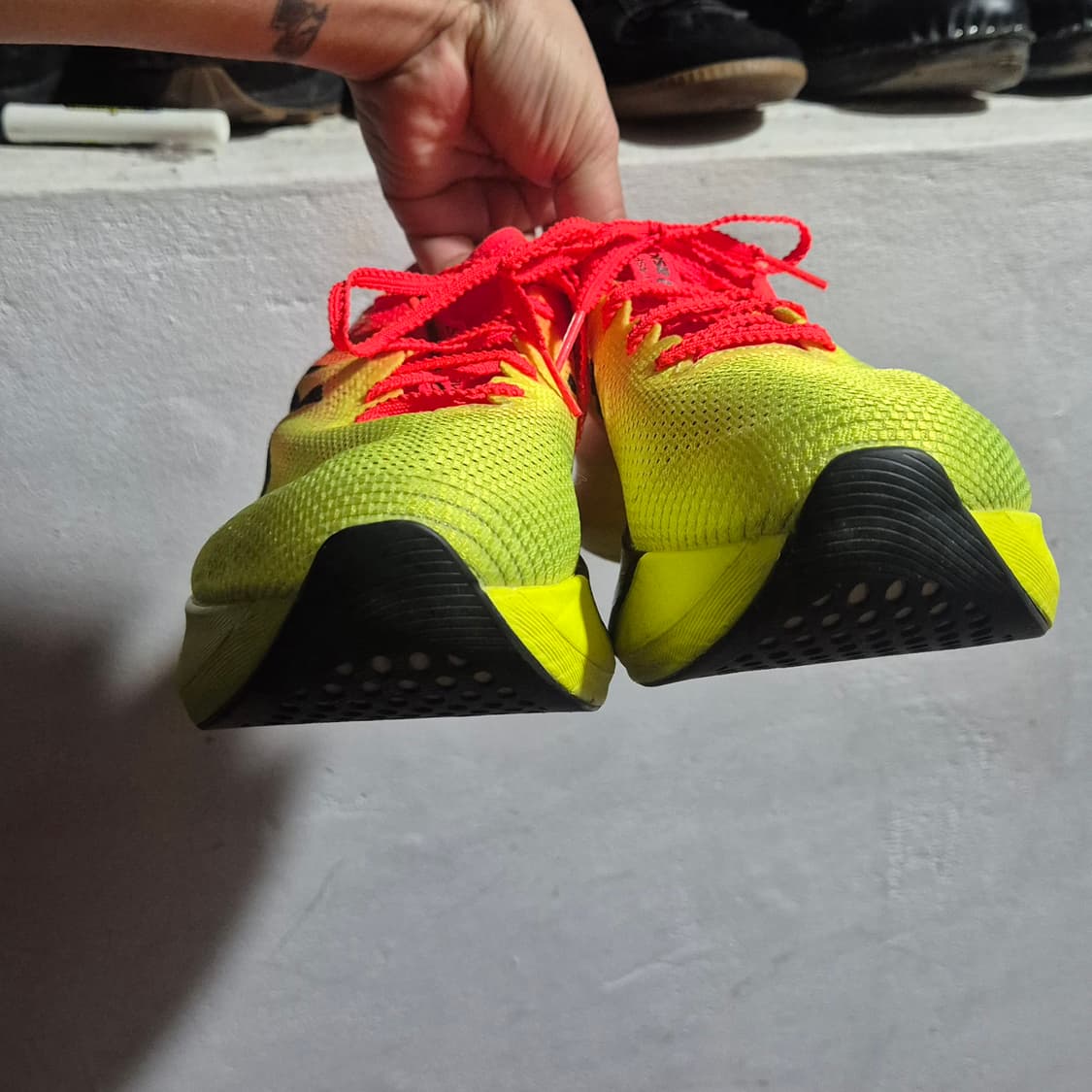 아식스 메타스피드 엣지 파리 270 사이즈 판매 상품이미지4