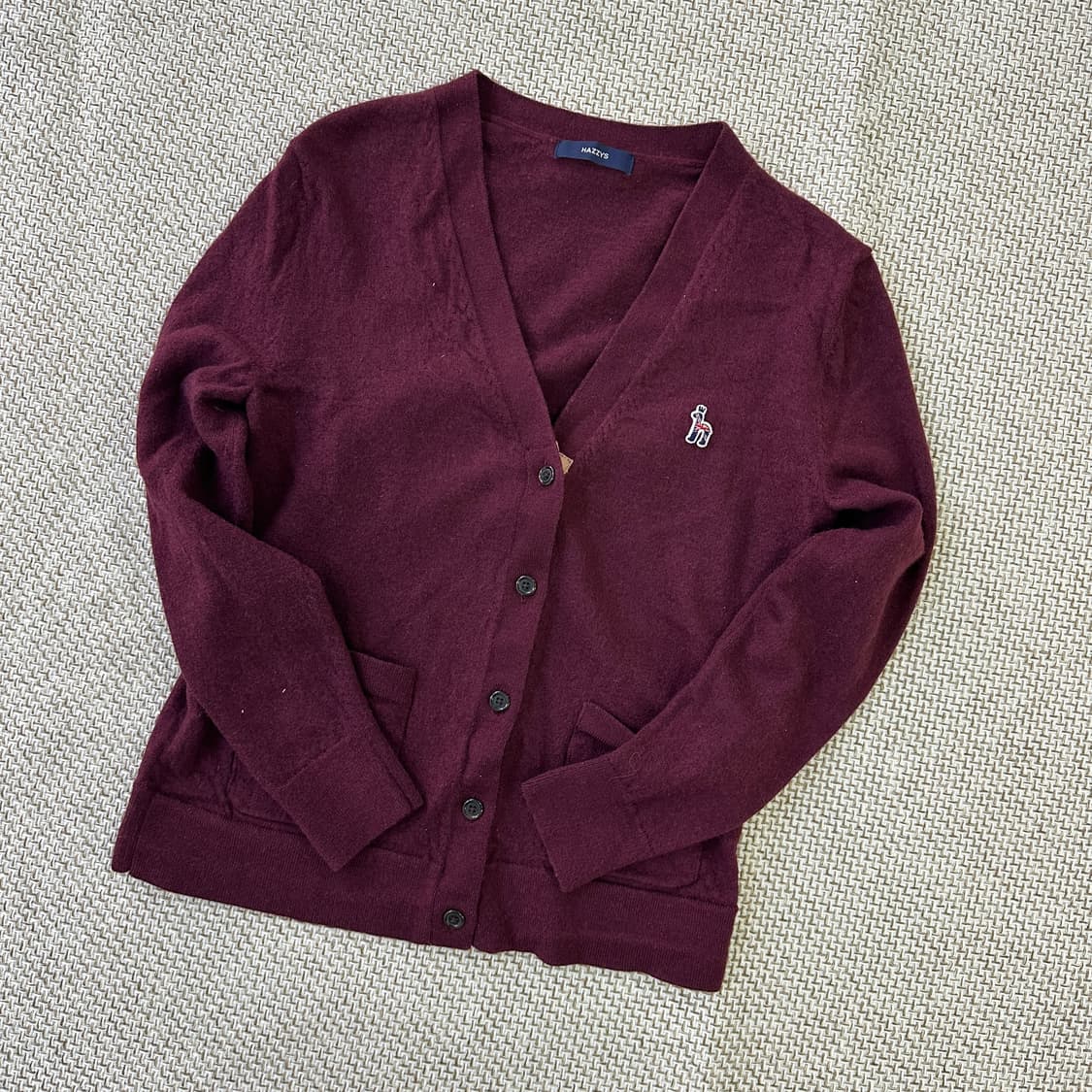 90 헤지스 퍼피자수 울 가디건 0326D 상품이미지1