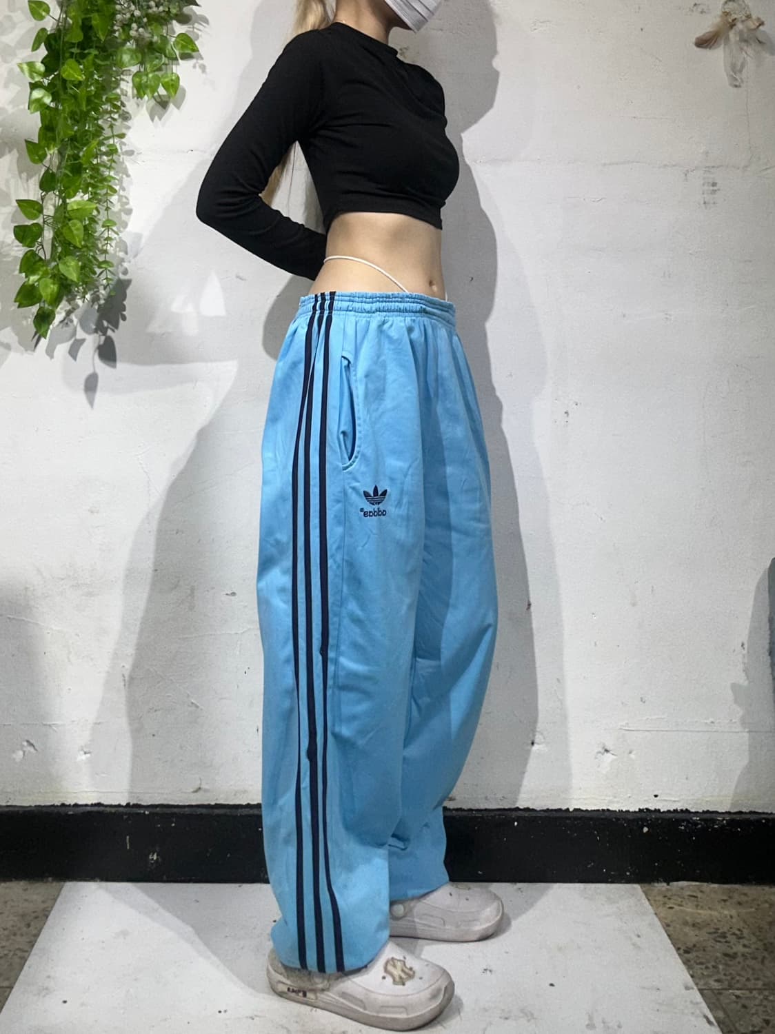70s 아디다스 og 스카이 블루 파이어버드 대장급 와이드 팬츠 상품이미지1