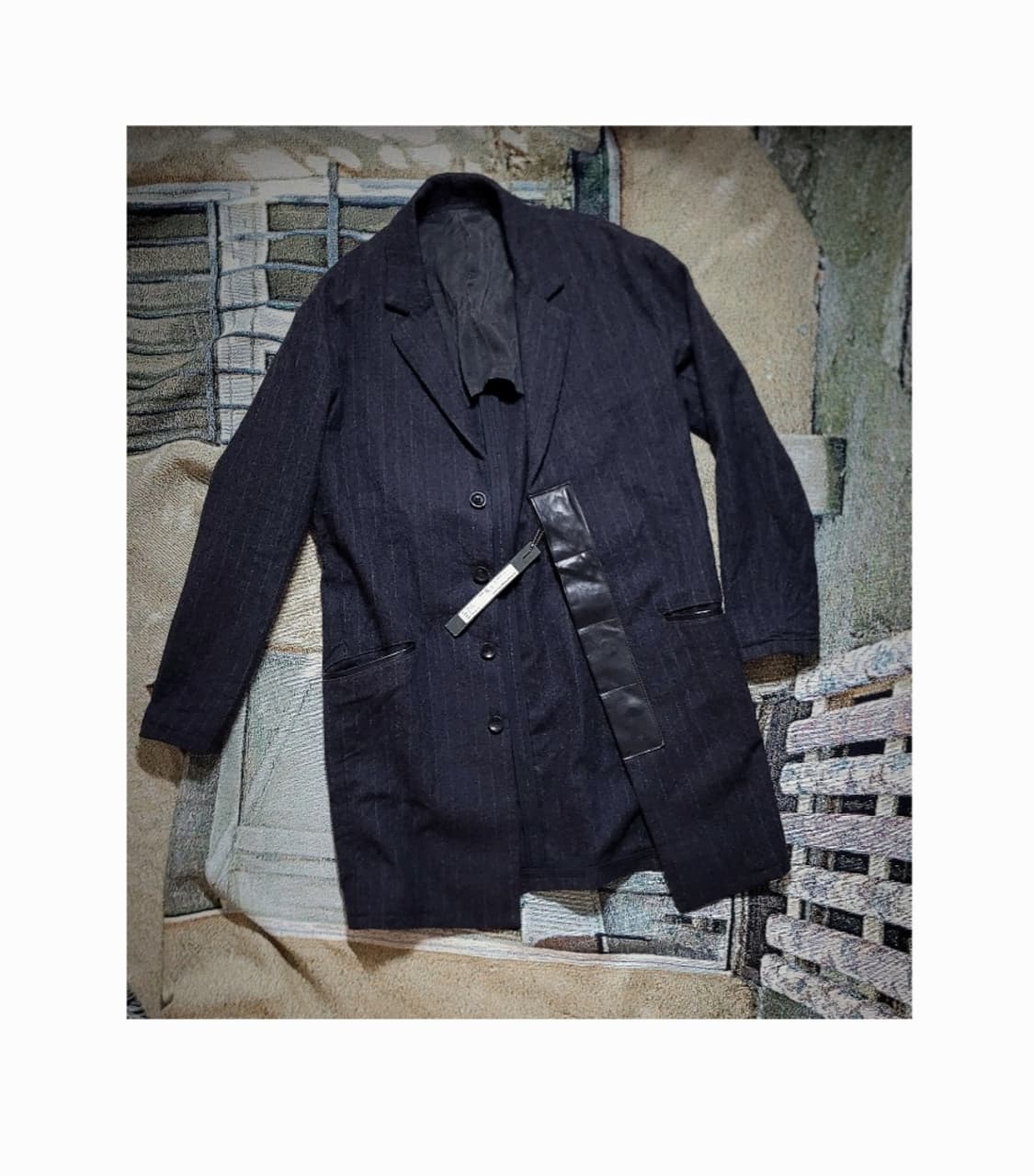 이사무 카타야마 백러쉬 스트라이프 울 코트 상품이미지1