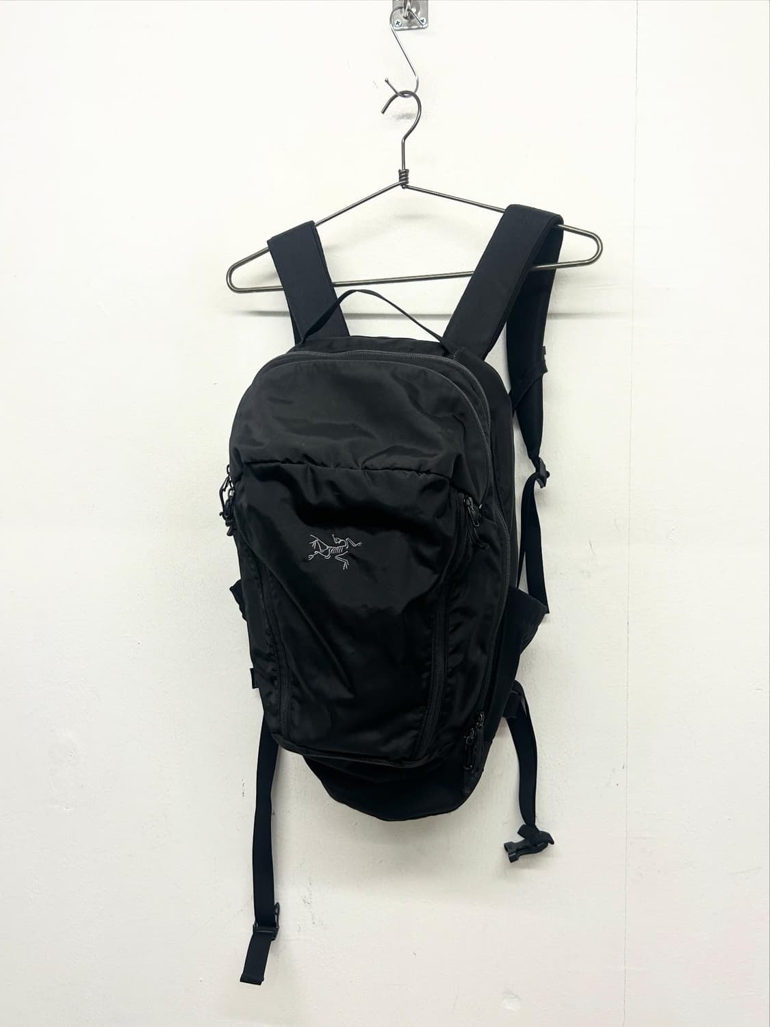 아크테릭스 멘티스26 블랙 백팩 상품이미지1