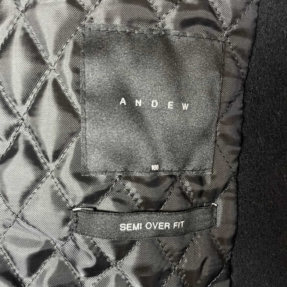 앤듀 세미오버핏 혼방 누빔 블랙 롱코트 100 상품이미지4