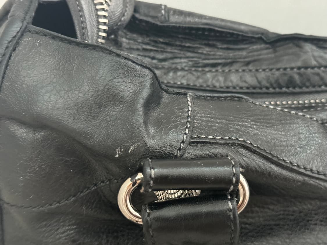 발렌시아가 자이언트 시티 모터백 미디움 블랙 상품이미지9