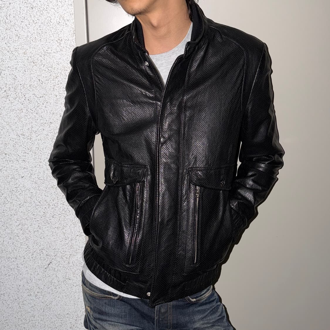 펀칭 레더 봄버 자켓 상품이미지1