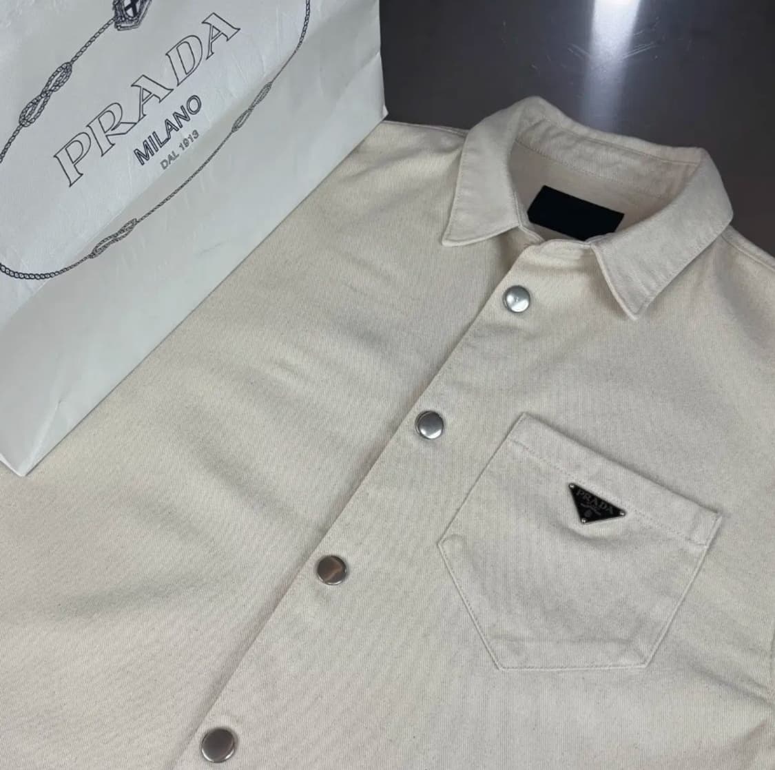 [정품] 프라다 플레임 데님 셔츠 아이보리 자켓 (XL)   상품이미지2