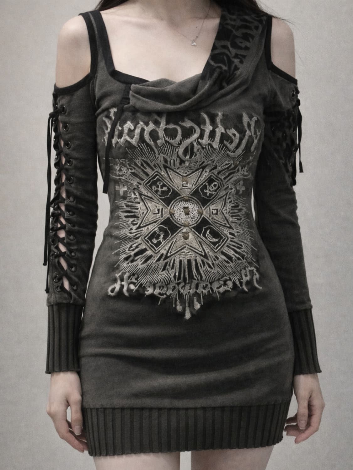 Salvage 아일렛 오프숄더 롱슬리브 상품이미지1