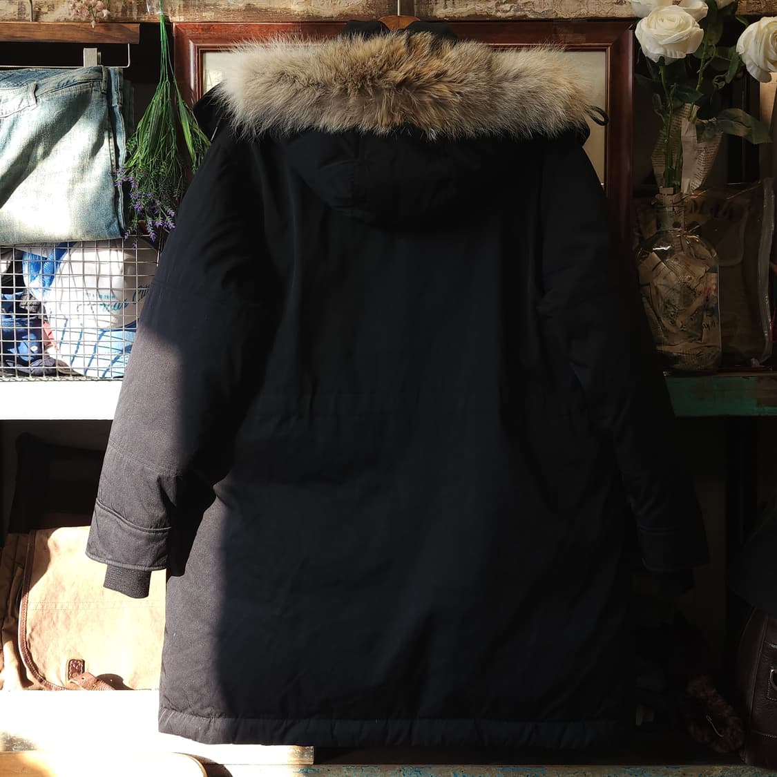 이스트로그 ecw 구스다운 파카 블랙 헤비다운 파카 코요테퍼 M 상품이미지2