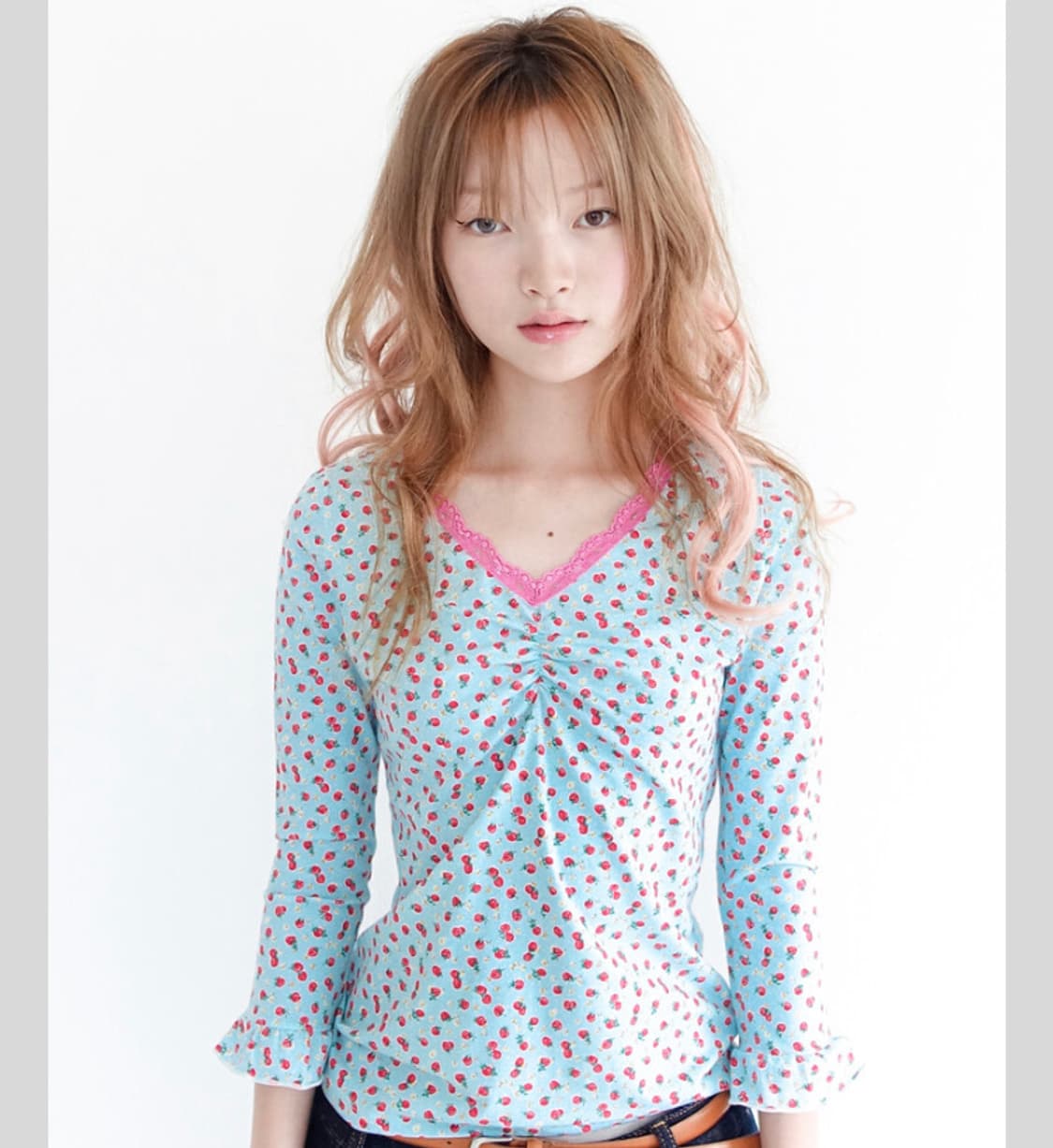 ★[F.E.E.S] little strawberry lace top 상품이미지1