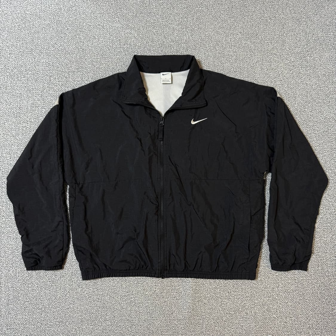 [정가 17만원] 나이키 빅로고 바람막이 L 상품이미지1