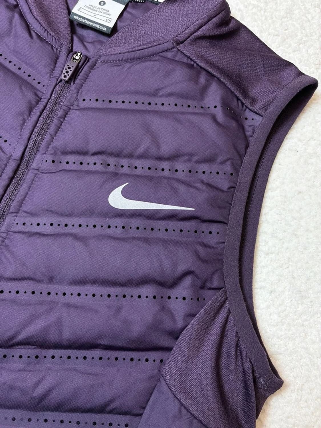 나이키 에어로로프트 800 여성용 러닝 베스트 PN6307 상품이미지3