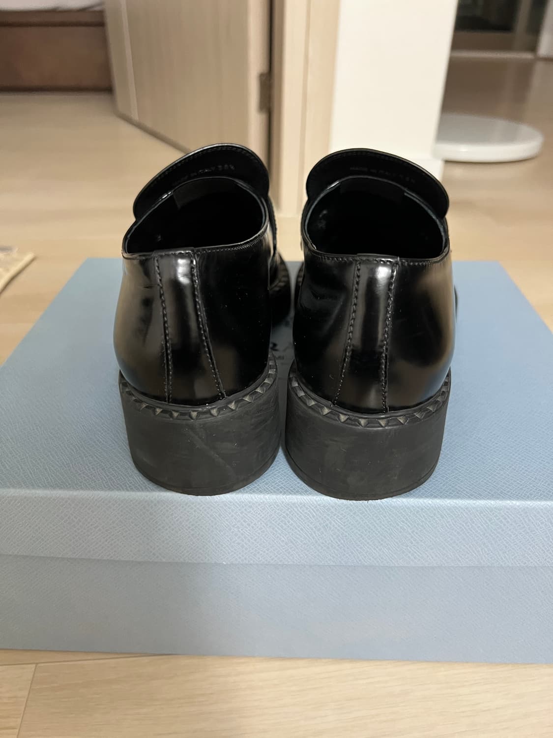 [uk38.5]프라다 브러시드 로퍼 상품이미지6