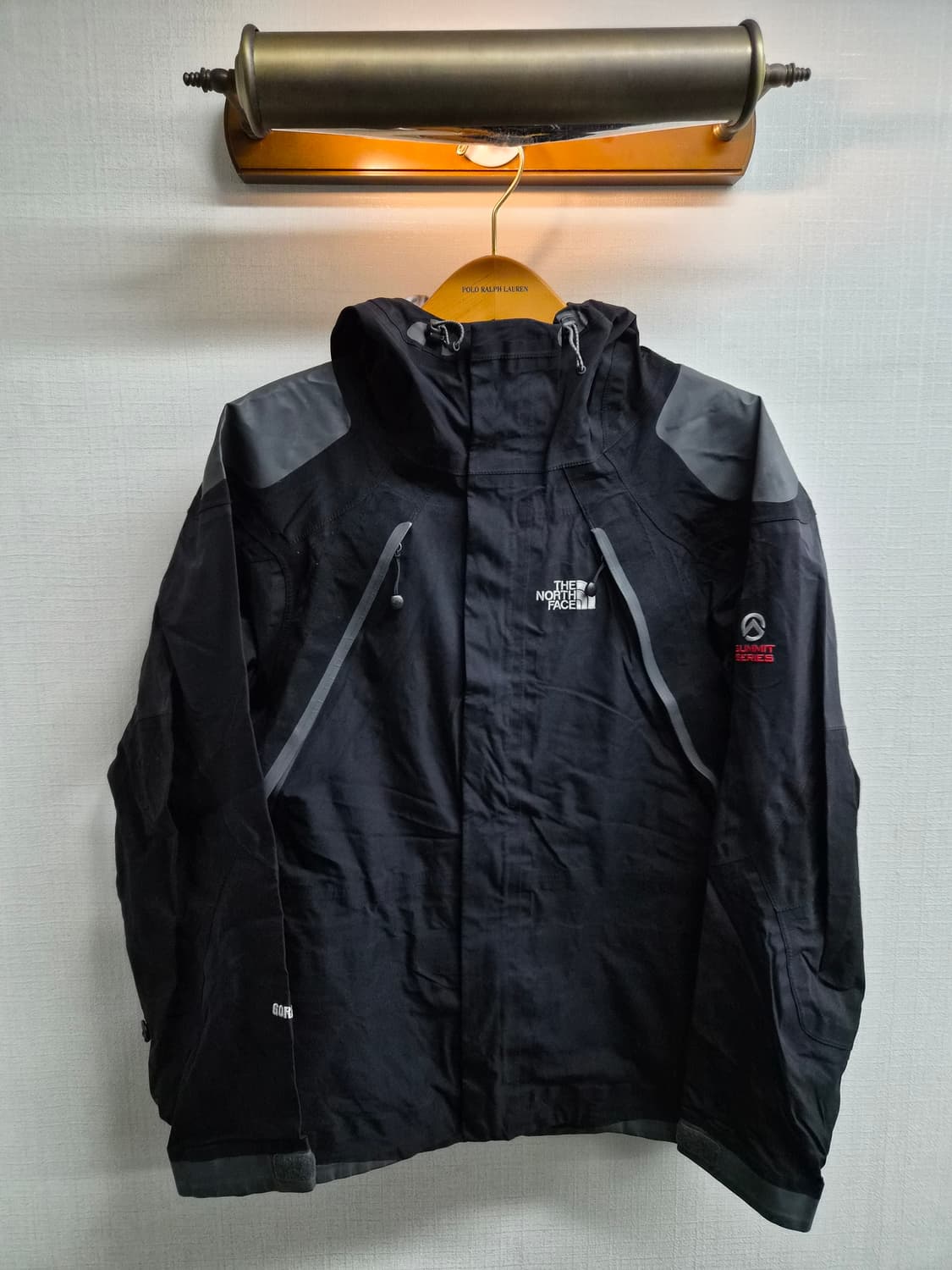 L/100) 노스페이스 써밋시리즈 고어텍스 점퍼 팝니다 상품이미지1
