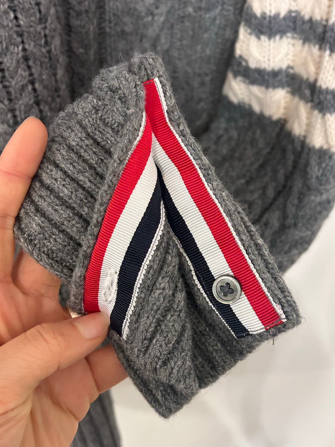 (정품) 톰브라운 케이블 니트 그레이 Size 2 상품이미지6