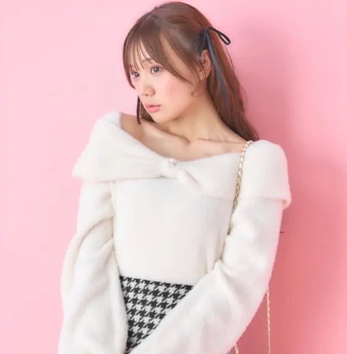 화이트 오프숄더 앙고라니트 스나계 GRL 그레일 잉그니 달천깔대대장연말룩 상품이미지1