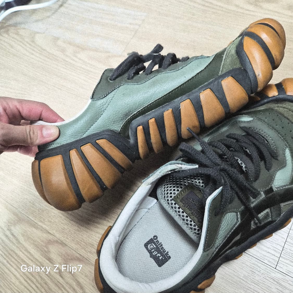 오니츠카타이거 덴티그레 상품이미지4