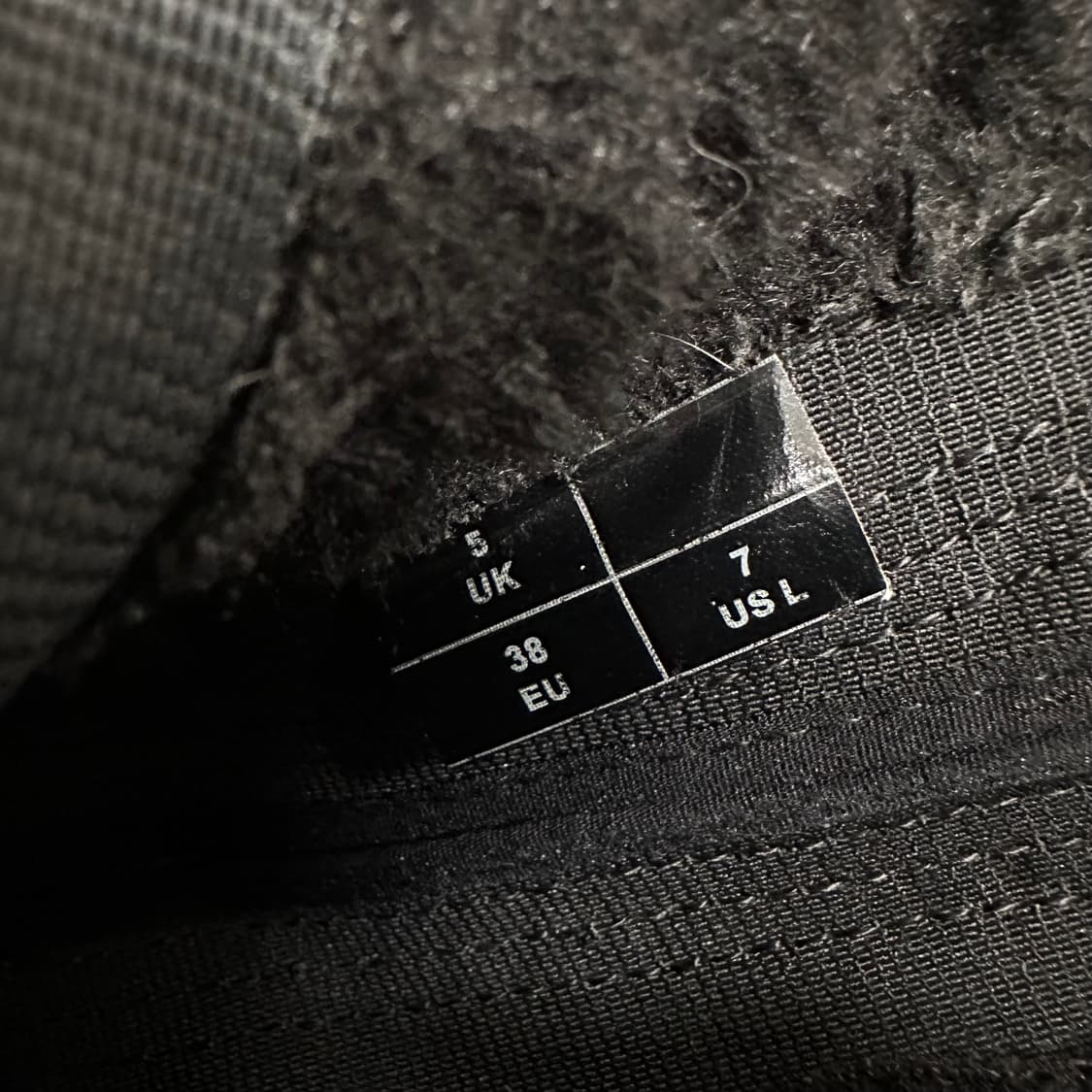 닥터마틴 2976 앨리슨 미들 하프 워커 부츠 블랙 240 상품이미지5