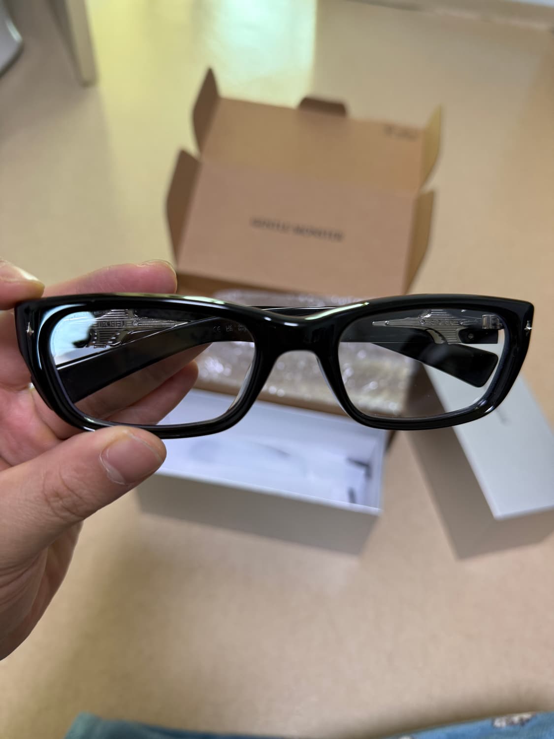 젠틀몬스터 칸트01 상품이미지1