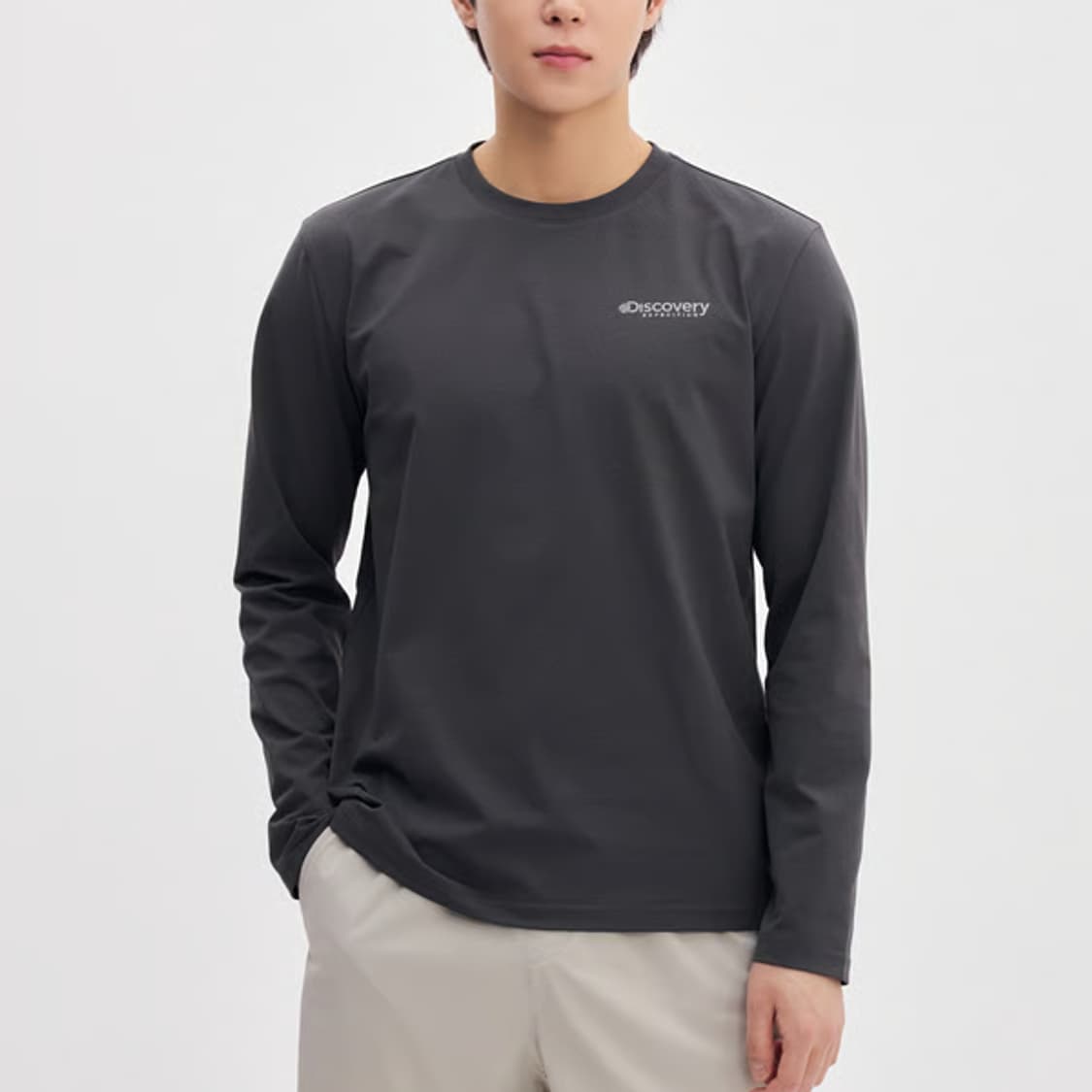 디스커버리 / 에센셜 기능성 긴팔 티셔츠 (100) Black 상품이미지2