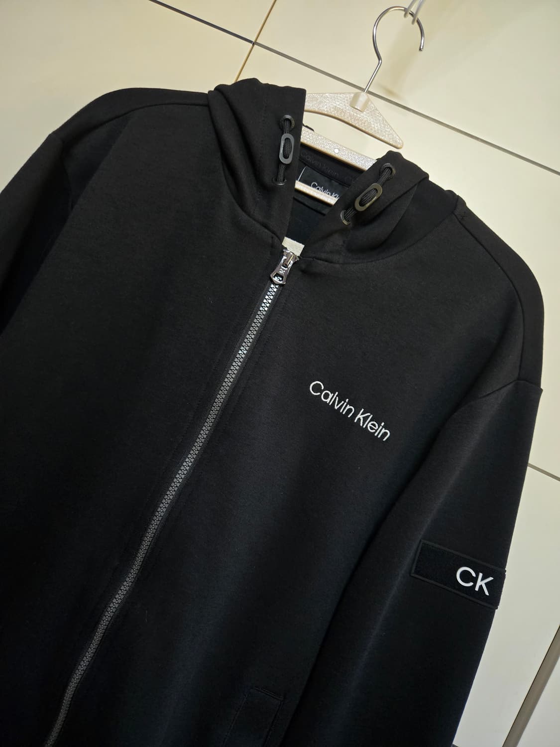 캘빈클라인 남성 블랙 CK패치 후드집업 상품이미지1