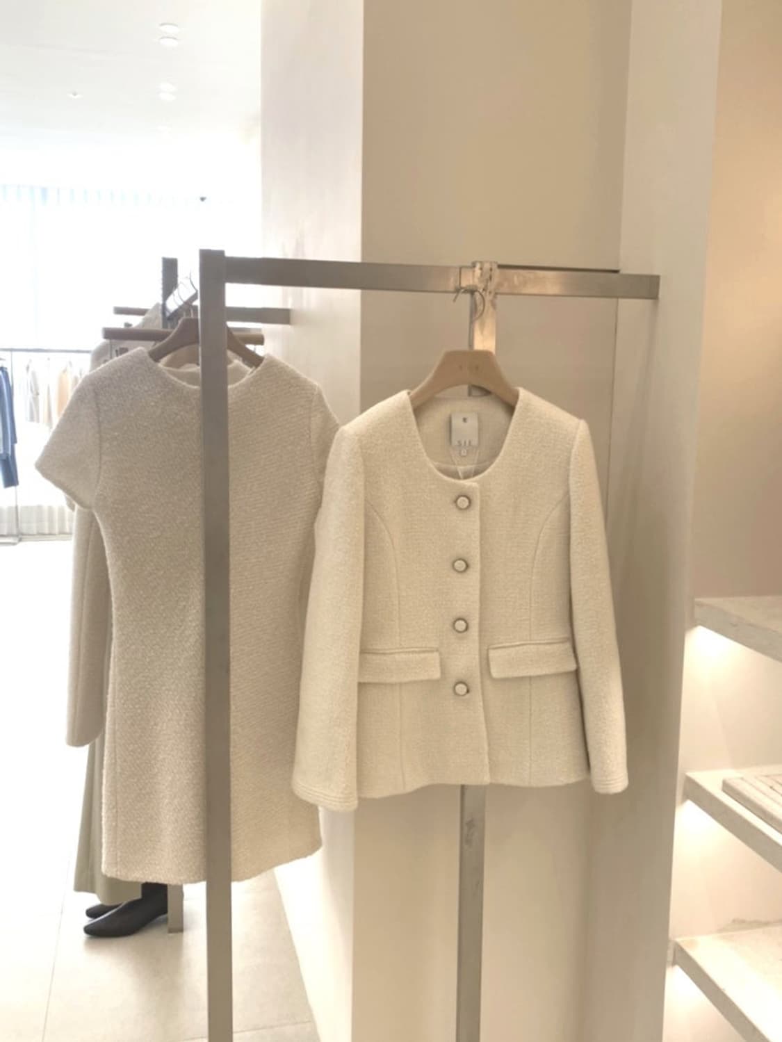 비아 스쿱넥 재킷 / 블랙믹스 / 미디기장 상품이미지3