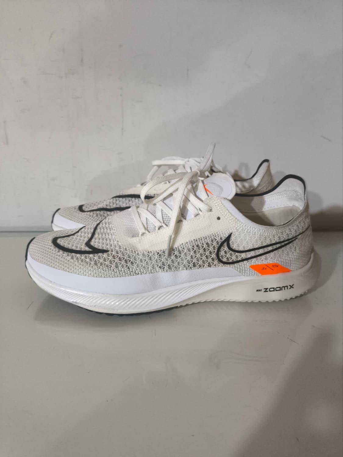 260mm 나이키 줌 X 스트릭플라이 런닝화 상품이미지1