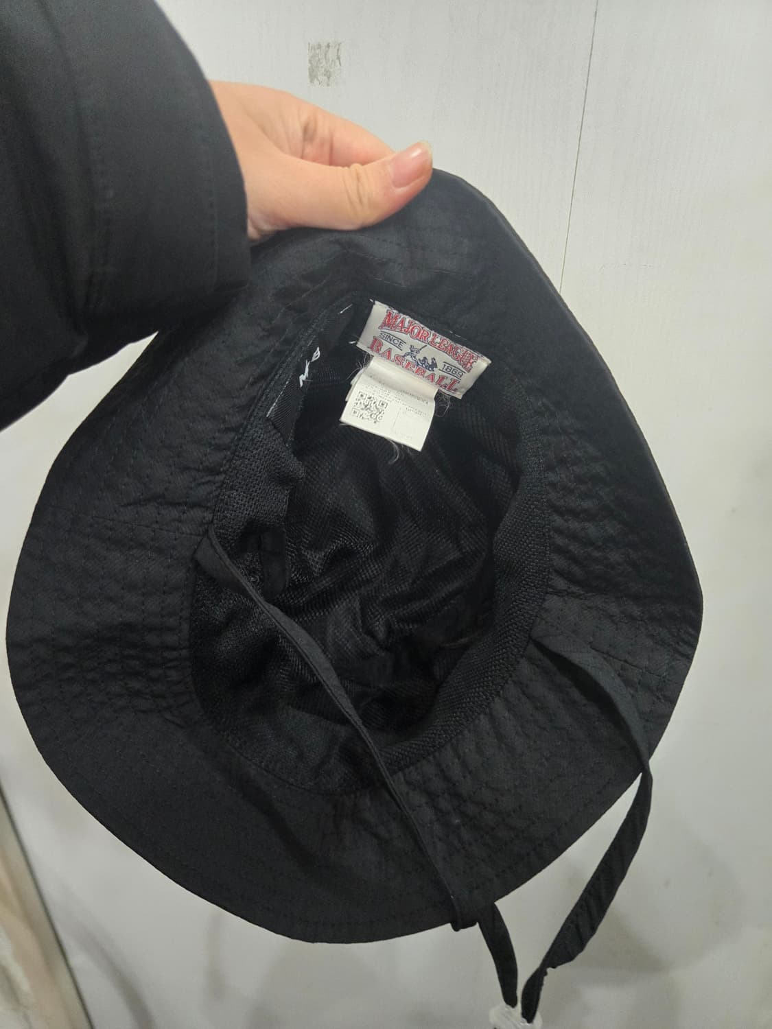 56사이즈 )) MLB 엠엘비 버킷햇 모자! 모자 끈도 있습니다!~ 상품이미지3