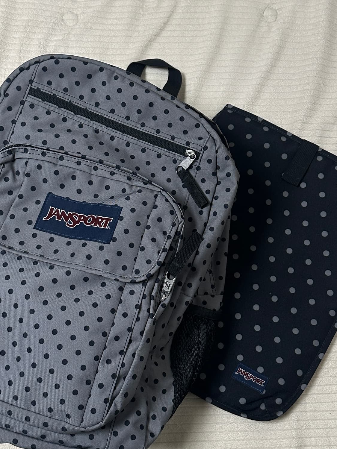 잔스포츠 도트 땡땡이 백팩&파우치 상품이미지5