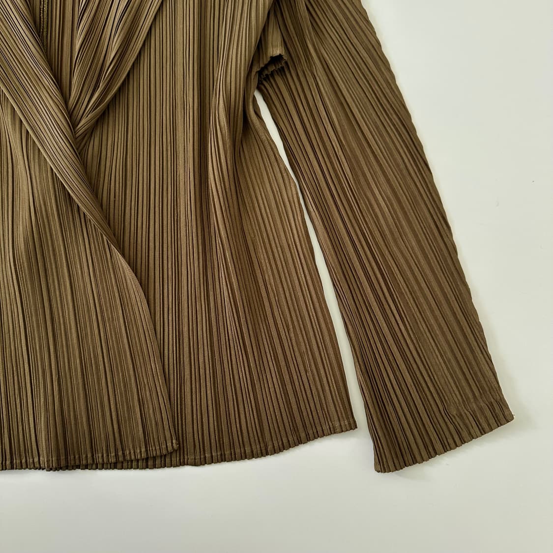 이세이미야케 플리츠플리즈 pleats please 가디건 상품이미지4