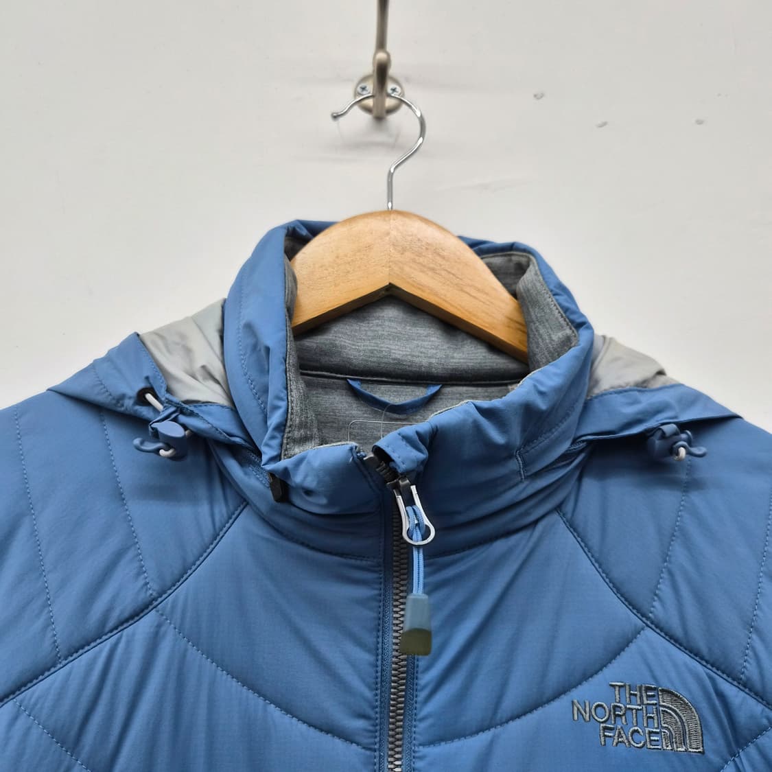 노스페이스 경량 패딩 자켓 블루 여성 L 상품이미지4