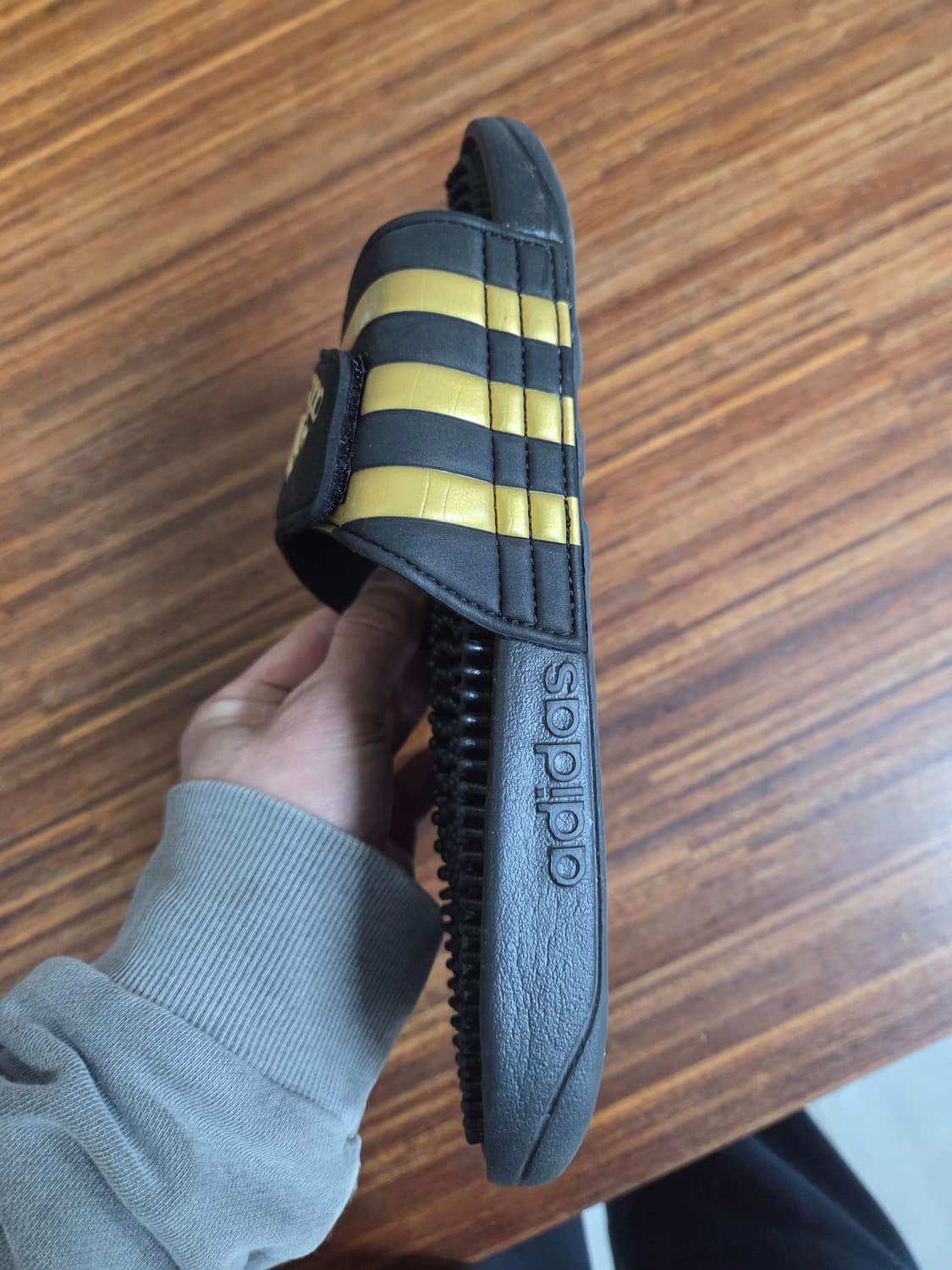 아디다스 아디사지 골드 벨크로 지압 슬리퍼 265 상품이미지6