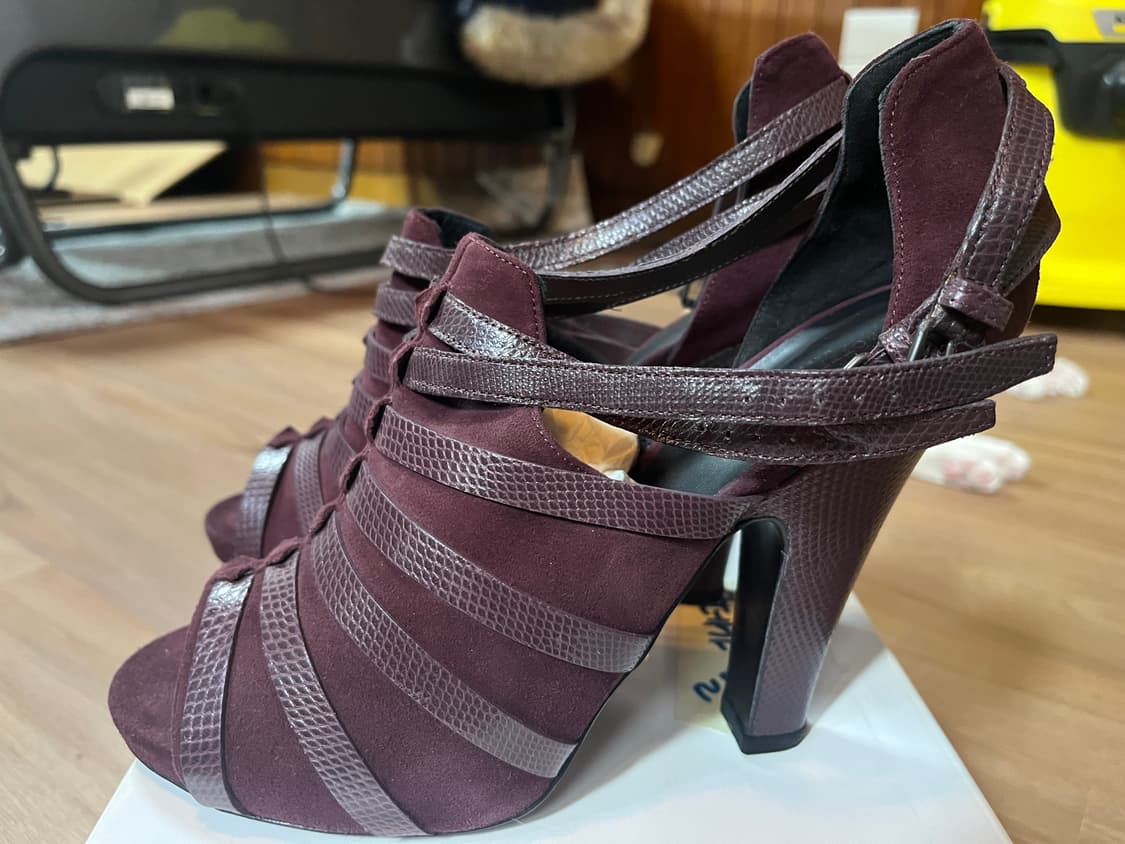 보테가 베네타 버건디 스웨이드 샌들힐 39사이즈 상품이미지2