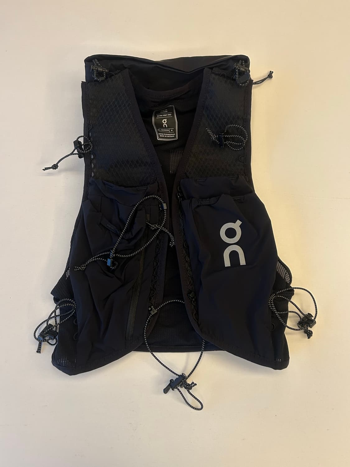 on running ultra vest pro m size 상품이미지2