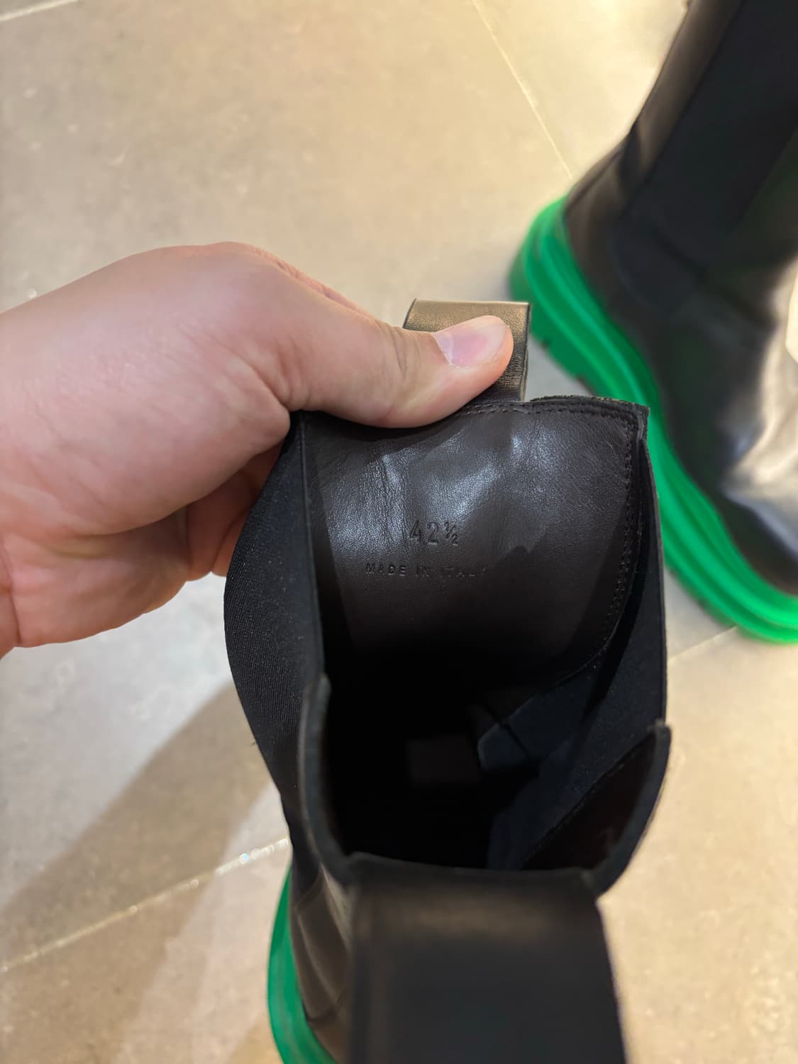 보테가베네타 타이어 부츠 패러킷 42.5 팝니다 상품이미지8