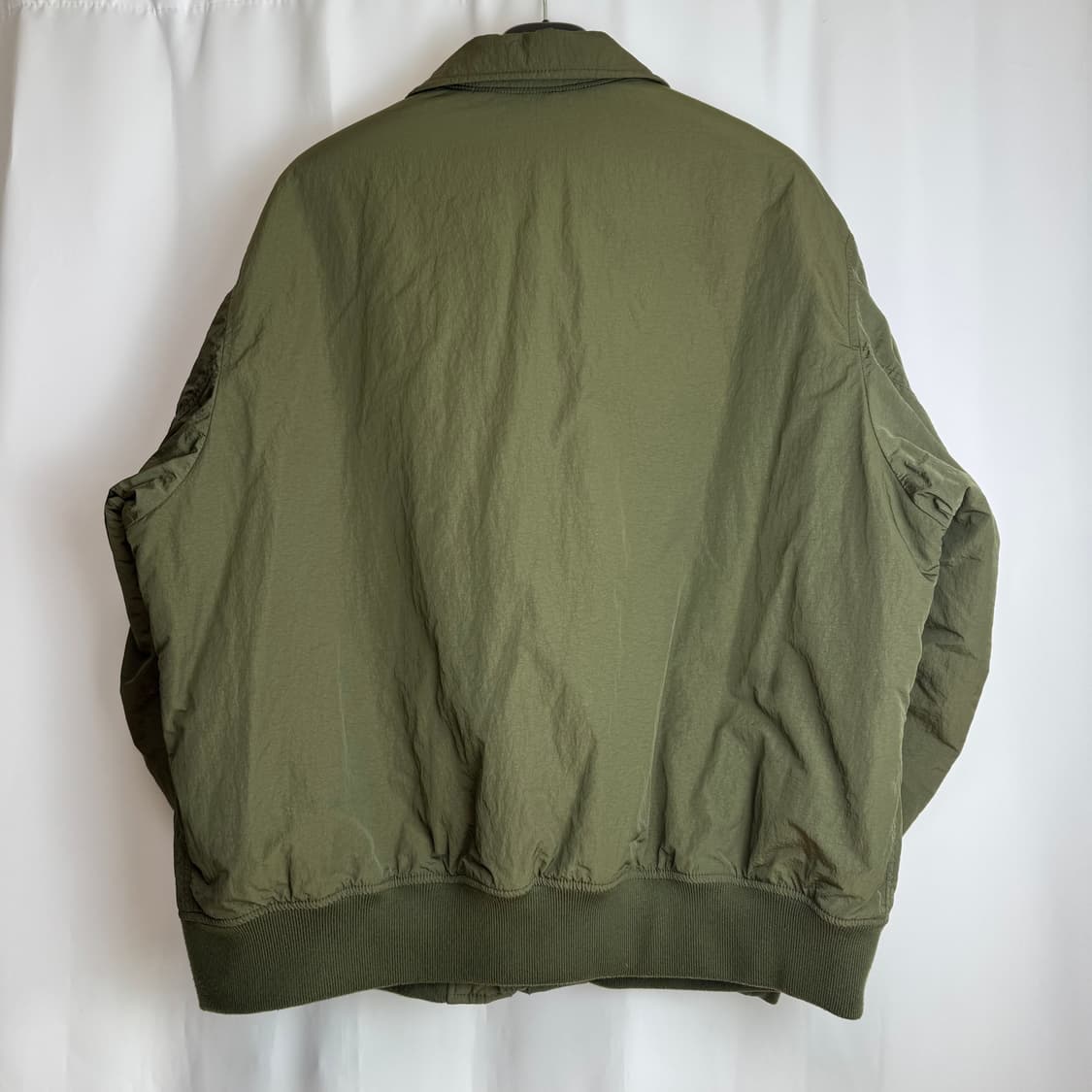 유니클로 x JW앤더슨 패디드 숏 블루종 자켓 올리브 3XL 상품이미지8