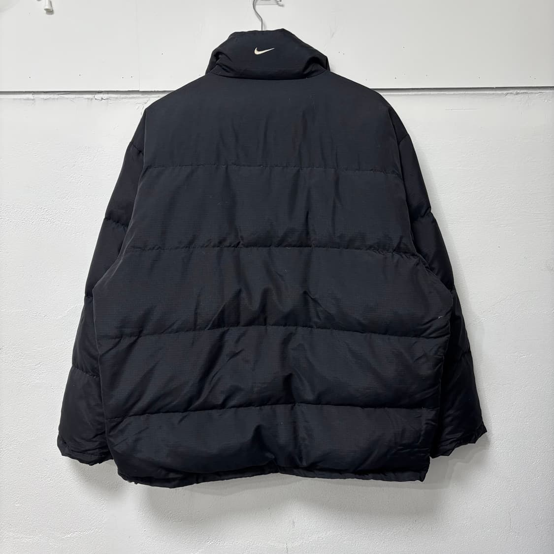 나이키 00s 스우시 블랙 패딩 상품이미지3