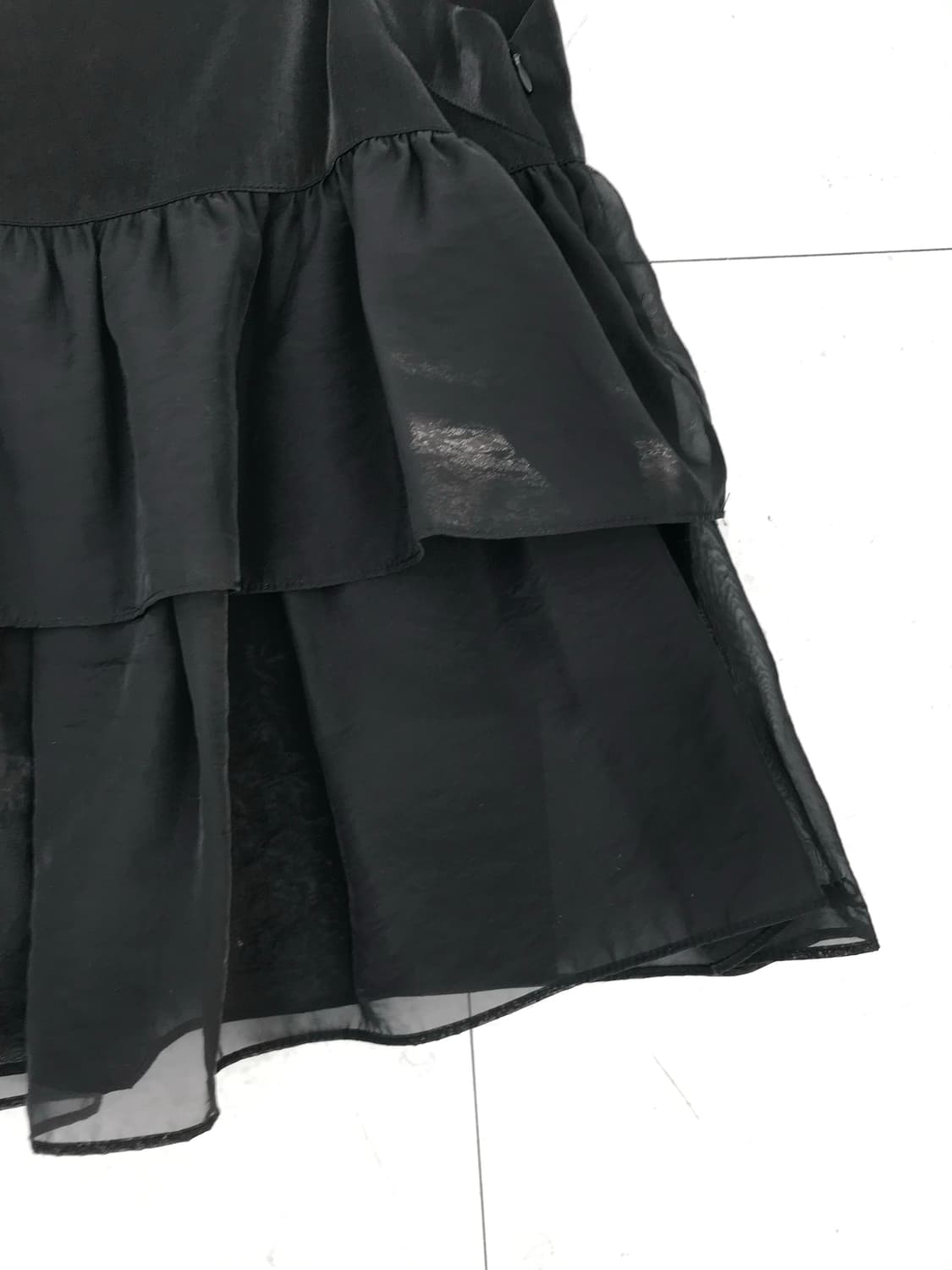 릴리코츠 글로시 뷔스티에 상품이미지3