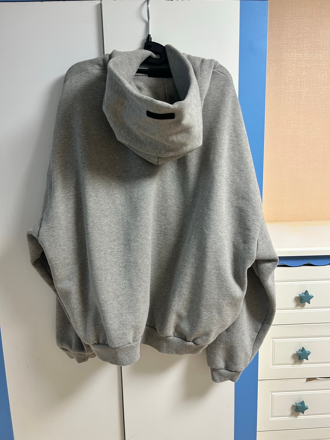 에센셜 플리스 스테이트 후드 다크 헤더 - 24FW 상품이미지2