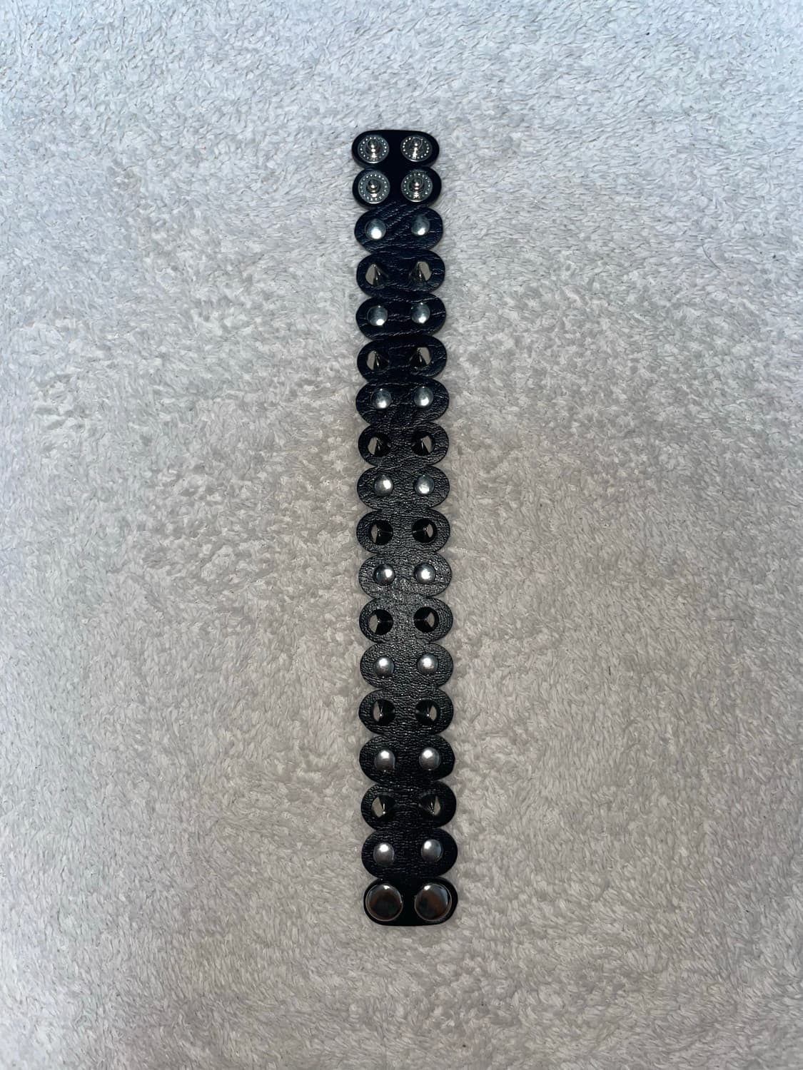 black studs leather bracelet 상품이미지2