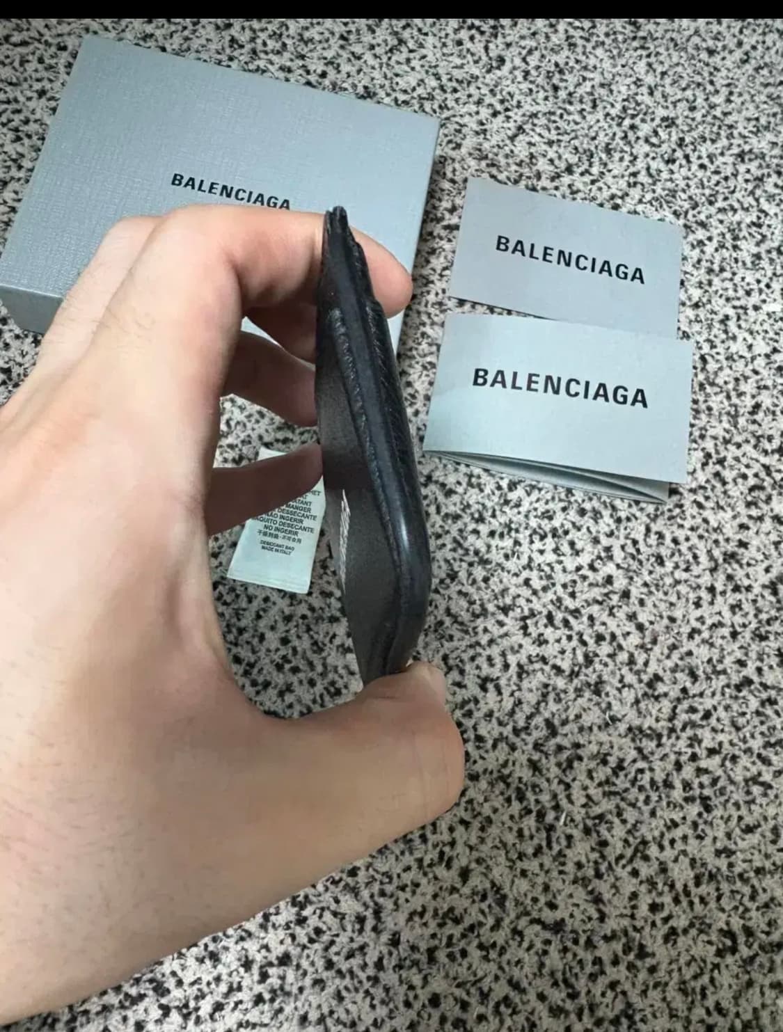 발렌시아가 그레이니 카드지갑 상품이미지4