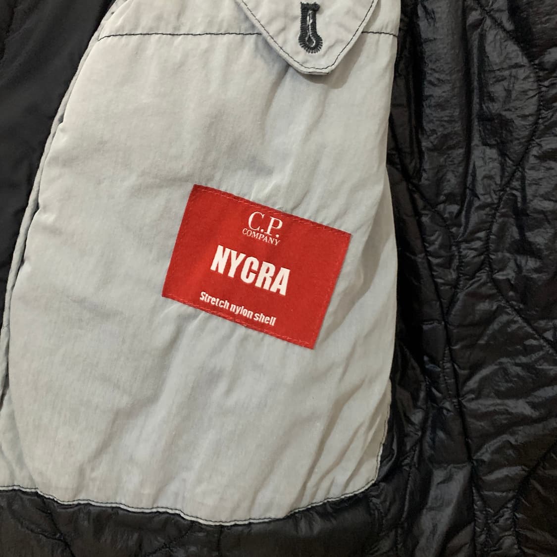 46 CP컴퍼니 NYCRA 퀼팅 패딩 코트 상품이미지7