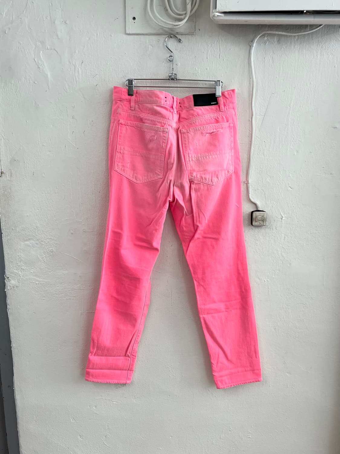 아미리 디스트레스드 핑크 진 상품이미지8