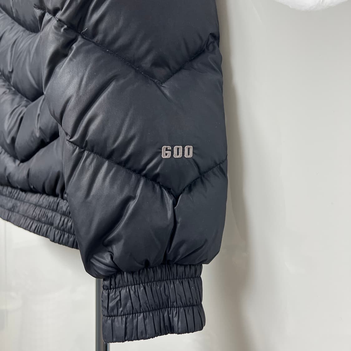 노스페이스 600 패딩 xs 상품이미지3