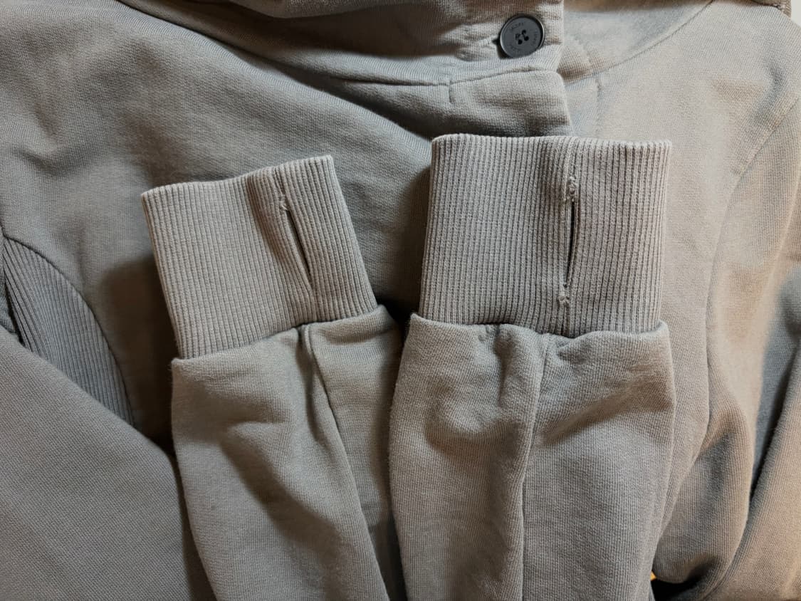 미세키서울 넥 버튼 후디 다크그레이 상품이미지3