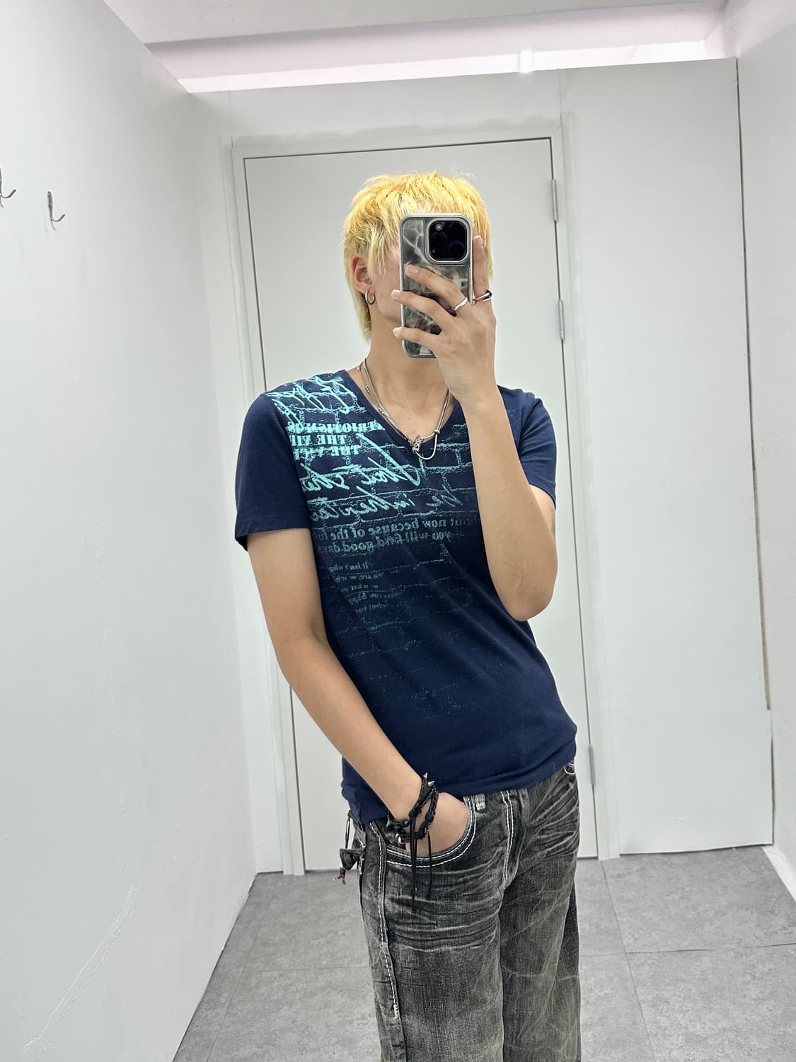 Hideaways grunge lettering tee navy 상품이미지5