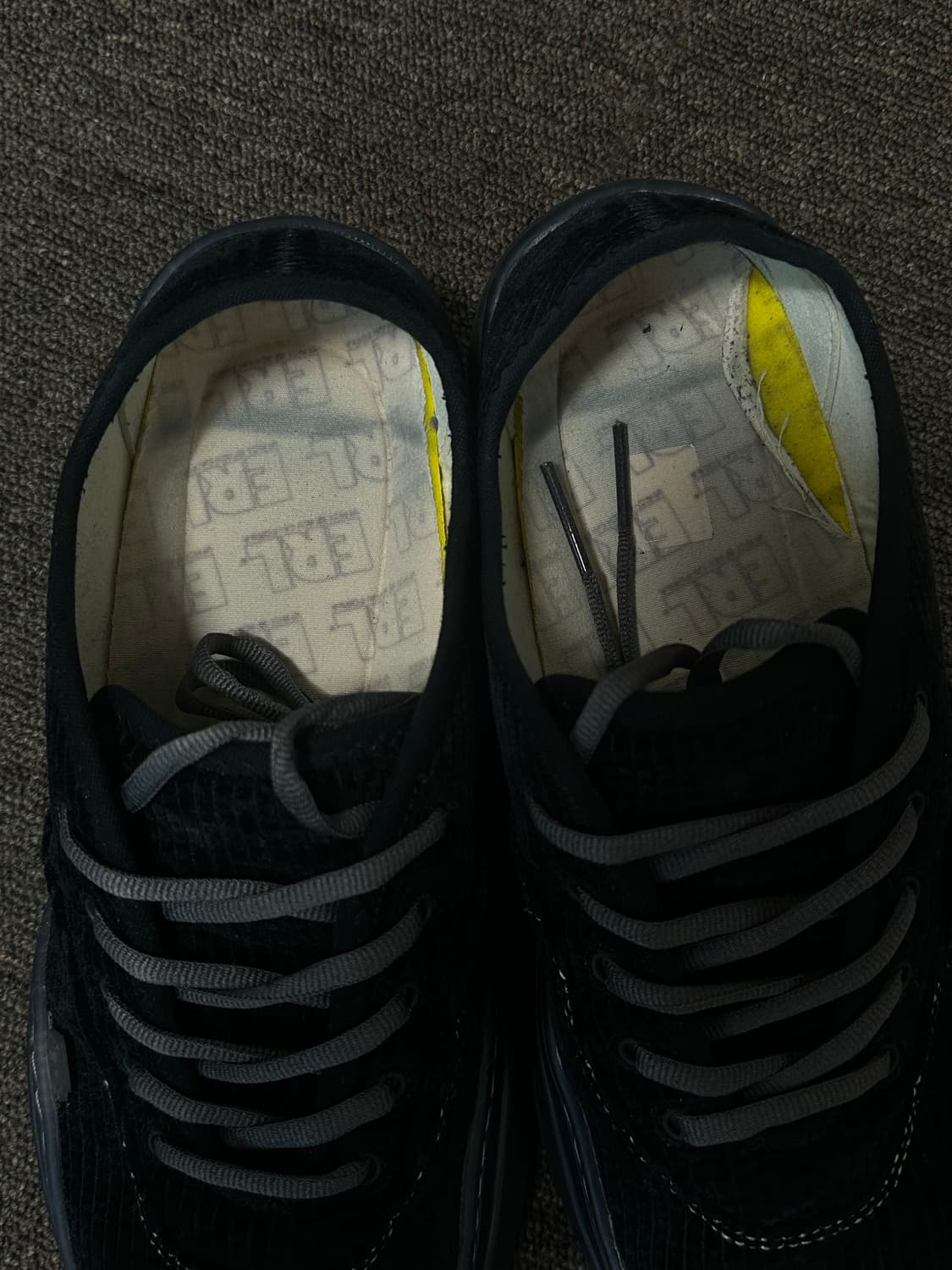 ERL 블랙 코듀로이 쿠페 스니커즈 US10 상품이미지4