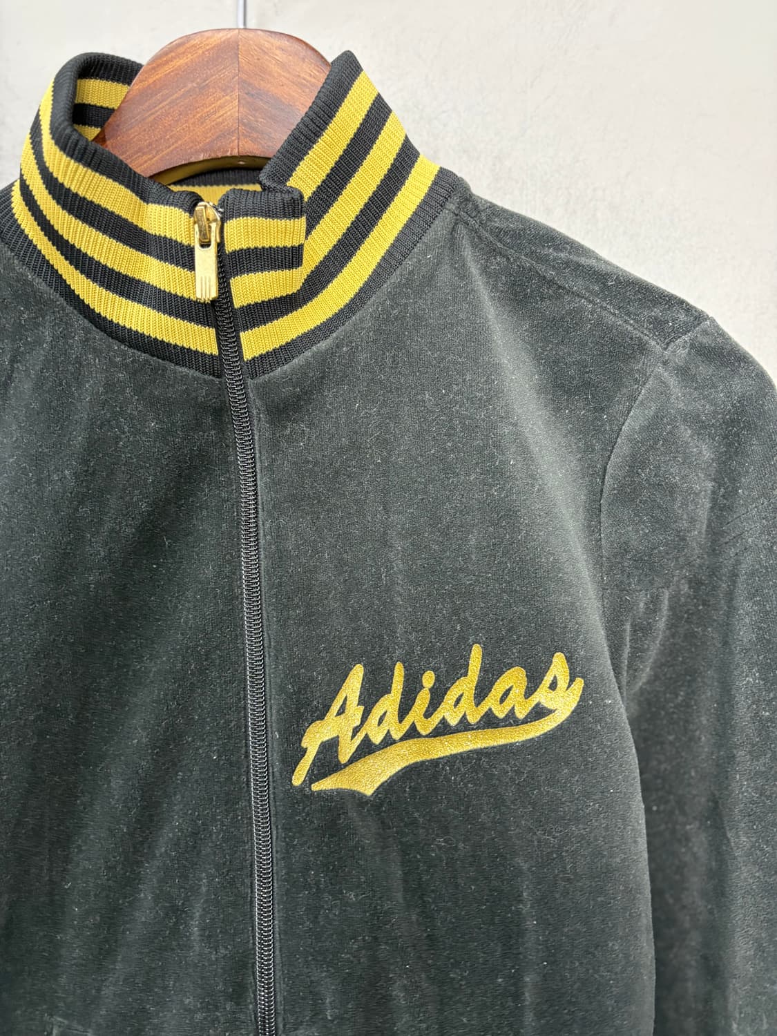 아디다스 벨루아 벨벳 검골 트랙탑져지 A3146 상품이미지3