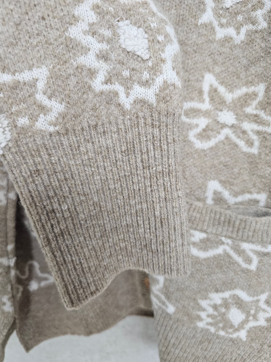 써스데이아일랜드 니트 가디건 상품이미지6