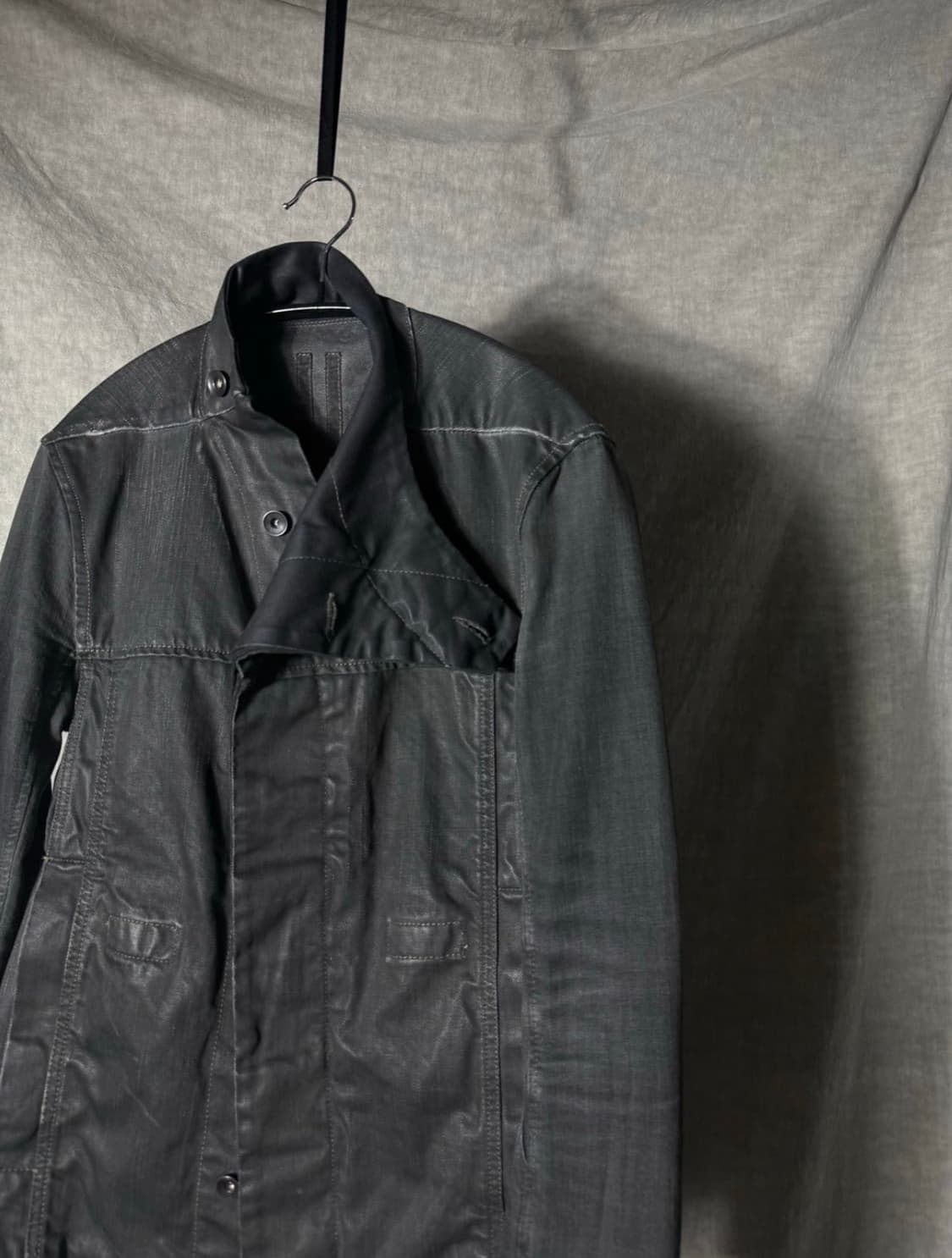 Rick Owens Waxed Denim High Neck Jacket 상품이미지8